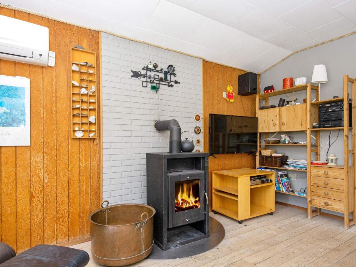 5 Person Holiday Home In Odder Екстериор снимка